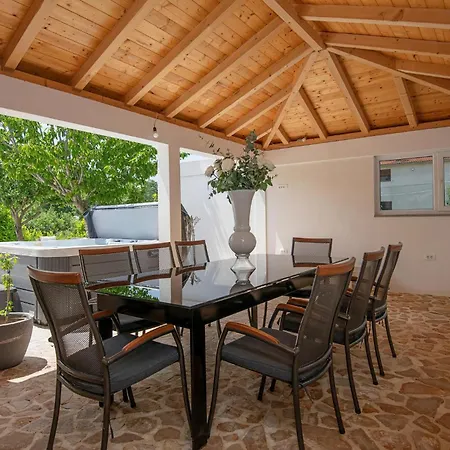 Holiday home Prolozac Donji Ix Donji Prolozac