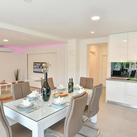 Holiday home Prolozac Donji Ix Donji Prolozac