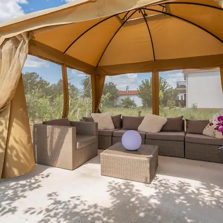 Holiday home Prolozac Donji Ix